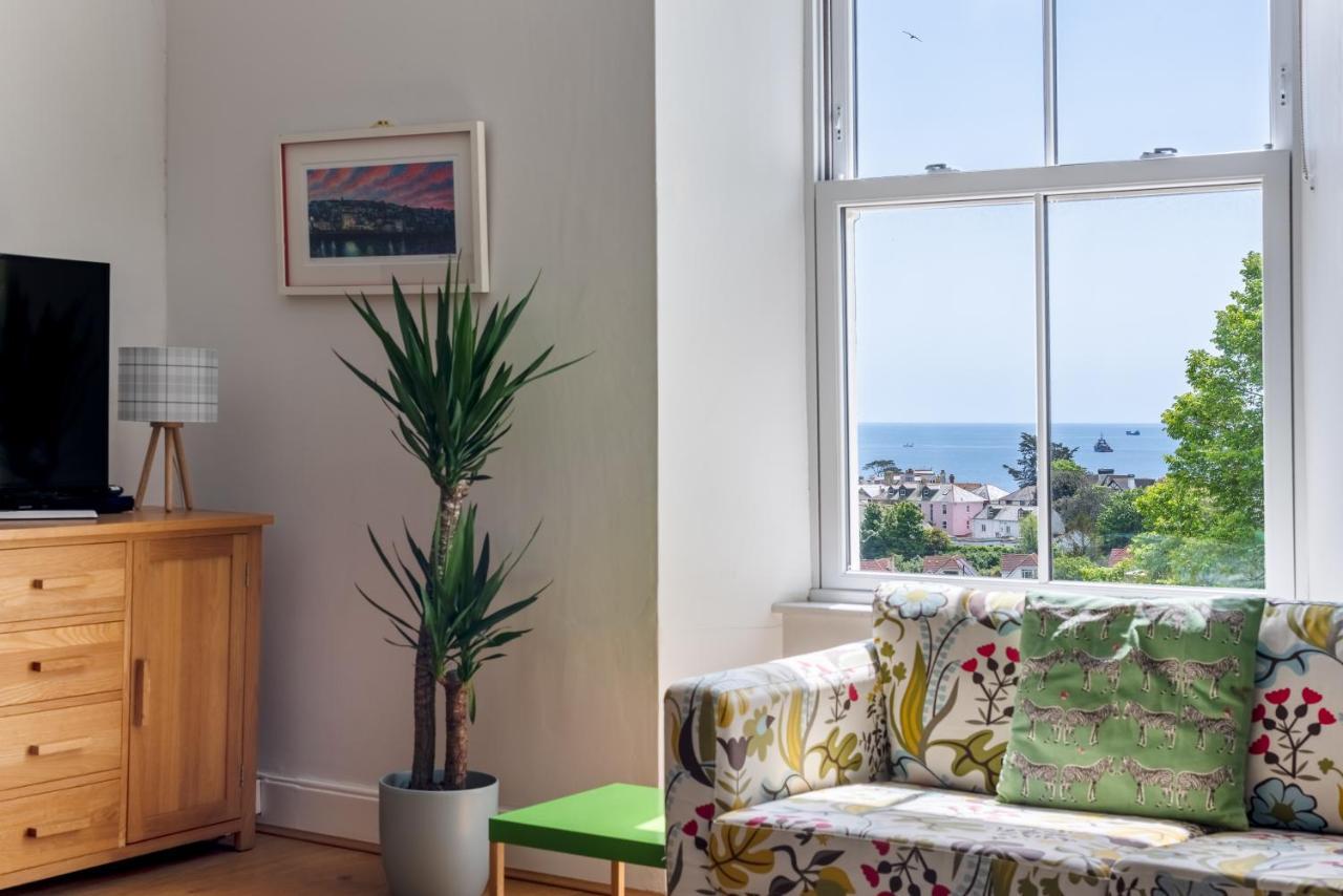 Manacles - Spacious Flat Near Beach With Sea Views & Parking Falmouth Bagian luar foto